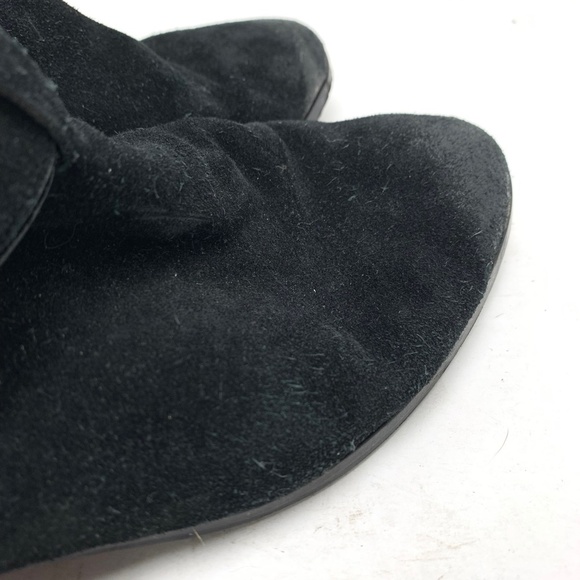 MICHAEL KORS Genuine Leather Black Suede Ankle Booties Shoes Block Heels sz 9.5 - Picture 4 of 16